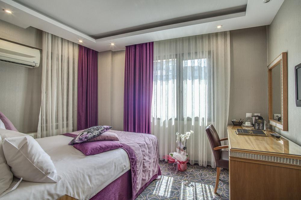 Hotel Carlton 4*