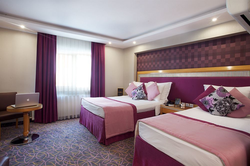 Hotel Carlton