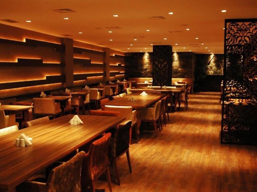 Hotel Carlton 4*